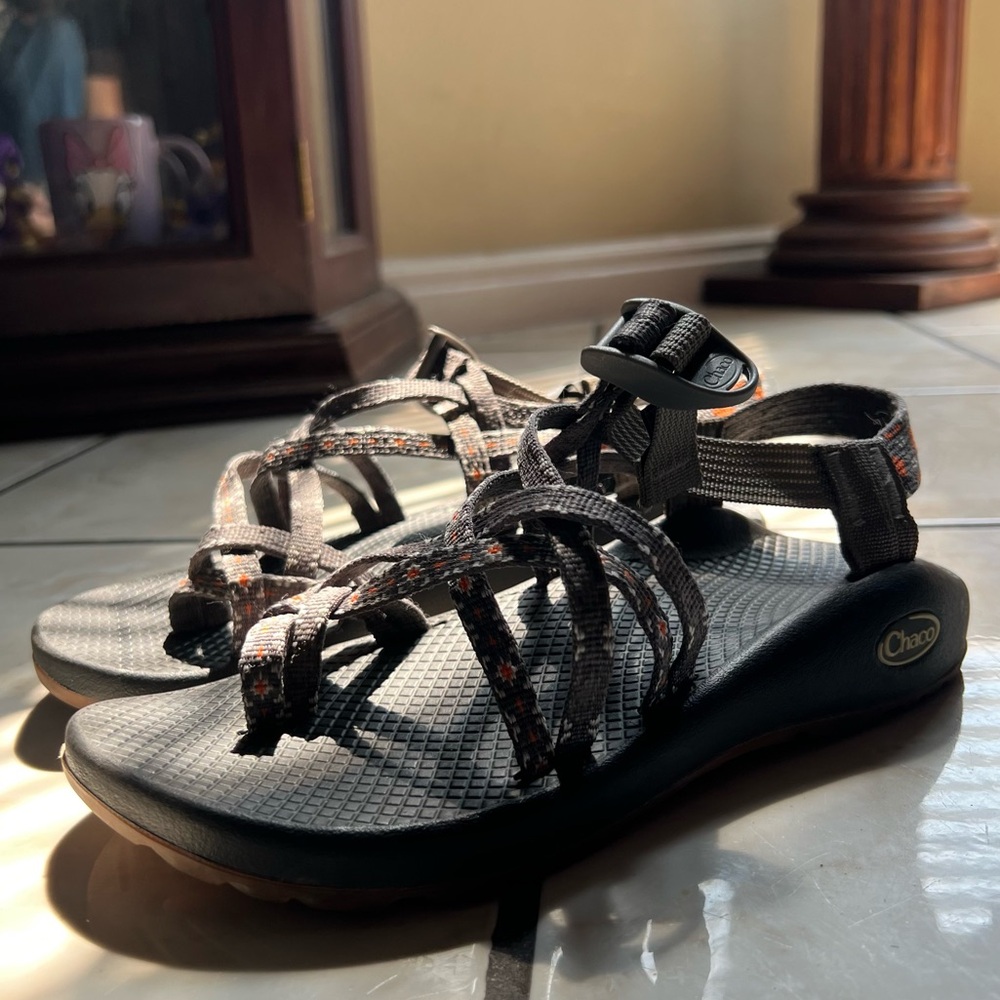 Chacos size 7